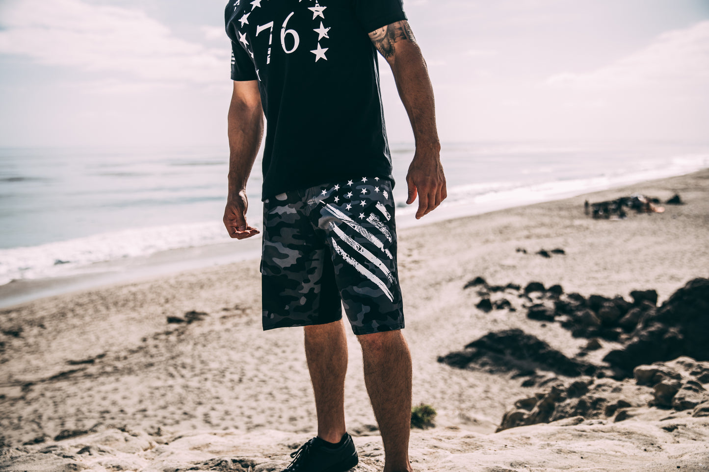 Black Camo White Crest